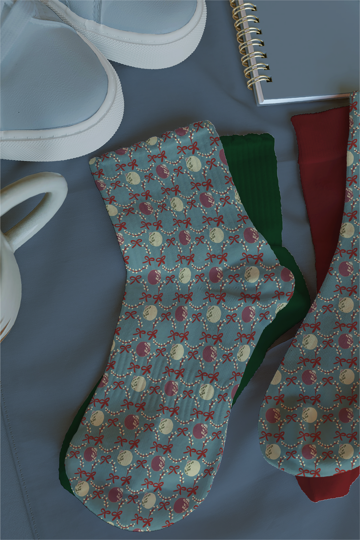 Bows & Baubles - Seamless Pattern Download